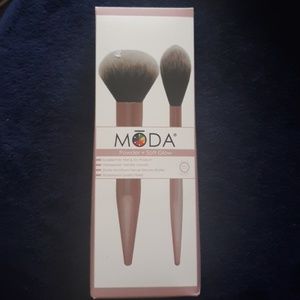 Powder and soft glow makeup brushes